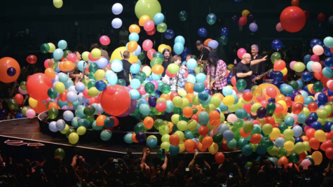 Dave Grohl's Balloon Drop with Jack Black and Slash
